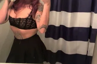 very discreet, upper class, outcalls only - Image 3