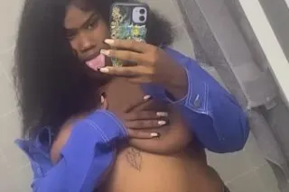 sexy thicc bitch ready for fun... - Image 1