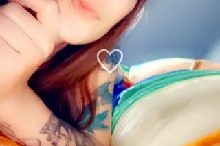 come pet my kitty and make her purrrrr - Image 5