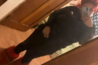 CONTENT AND DICK SUCKING DEALS... - Image 2