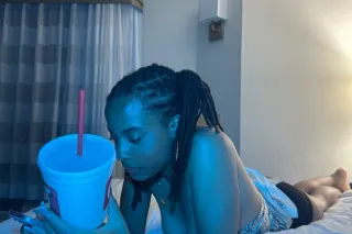 come excape with me - Image 11