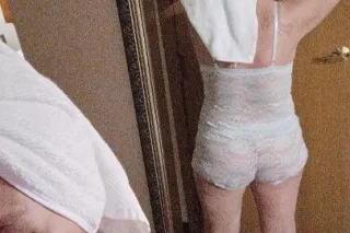 TODAY ONLY SPECIALS !!! ONE HU... - Image 2