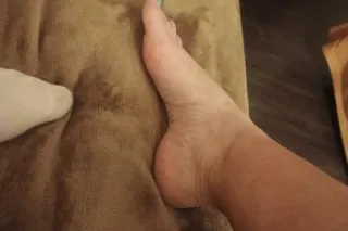 TODAY ONLY SPECIALS !!! ONE HU... - Image 3