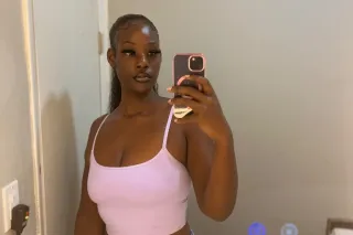 2 GIRLLLS‼‼PRETTY CHOCLATE 🍫 S... - Image 3