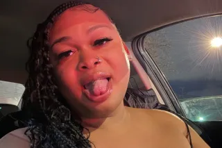 LOOK AT THE VIDEOS**BET I CAN MAKE THEM TOES DO GANG SIGNS - Image 5