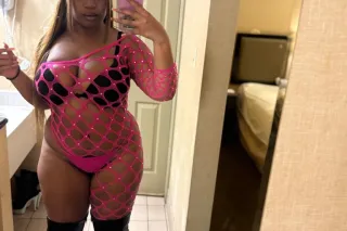 COLLEGE GIRL 😇 GONE BAD 😈 ASSS... - Image 2