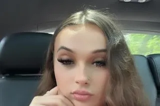 😍BRUNETTE BARBIE😍 cum dive int... - Image 2