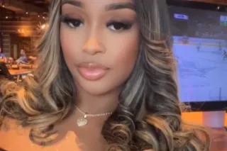 LEAVING SOON! Curvy Exotic Red... - Image 4