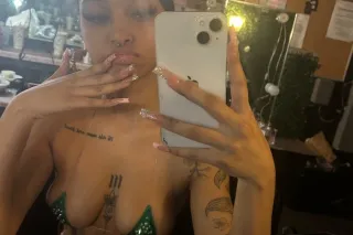 sexy, petite, blaisian freak r... - Image 1