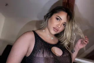 Rica y exitante rubia caliente 🔥 Todas las posiciones disponibles 69 Doggy Anal BBJ 🔥🔥🥵🥵 Ven a disfrutar de mi vagina apretada y humeda 💦💦 - Image 4