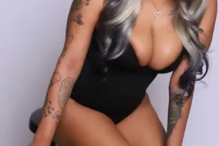 NEW PARTY GIRL in town . Your ... - Image 3