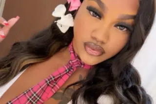 😍NEW IN TOWN😍HERE FOR A GOOD T... - Image 2