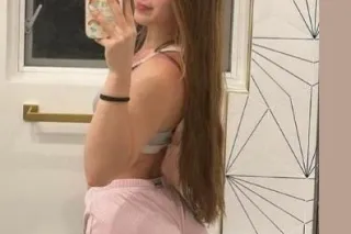 Amalia - 25 - Image 1