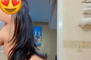 hola soy mela puede venir a mi hotel y tambien delivery , envia tu mensaje...Hi, I'm Mela, can you come Send your message - Image 6