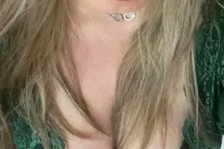 Exotic Juicy treat: Make sure ... - Image 3