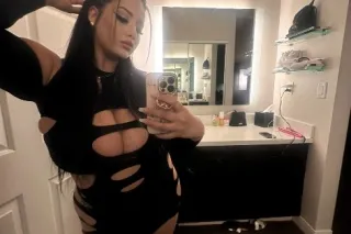 FEMME DOMME - Image 6