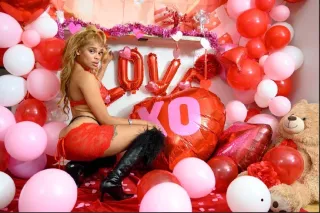 Hot Young , thats looking for ... - Image 4