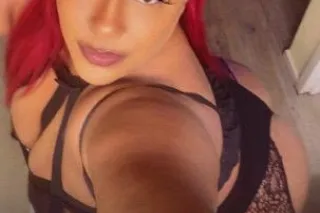 SEXY BBW POLE DRAINER VISITING... - Image 4