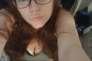 thick thighs and green eyes 😍 ... - Image 2