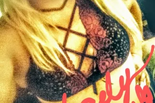 TRANS GIRL - 35 - Image 3