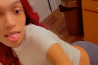 high-end escort, looking to ha... - Image 1