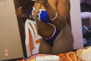 BIG BOOTY 🍑💦 NAUGHTY 🍒😈MAMI 😜T... - Image 3