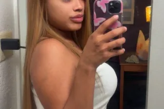 🥰ENJOY THE WET HAWAIIAN EXPERI... - Image 1