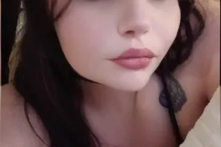 Feeling lucky 🍀A date with me ... - Image 2