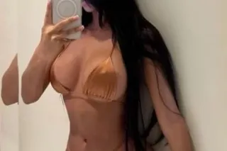 Latina Mamadora 💦 Explosives L... - Image 1