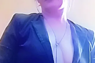 “Pussy like crack—don’t say I didn’t warn you.” - Image 5