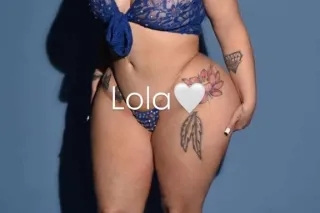 thick Latina mami in Burbank 🍭... - Image 2