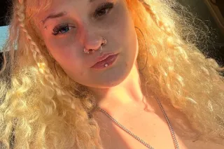 New face👀Upscale BLONDE BOMBSH... - Image 2