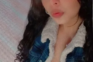 SEXY THICK LATINA 👅💋Honey Love... - Image 1