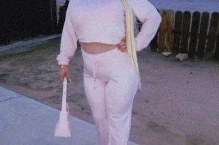 Back in Town 💋 - Image 8