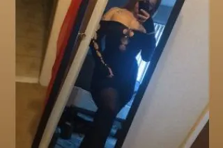 Come Get in Hot tub w Exotic A... - Image 3