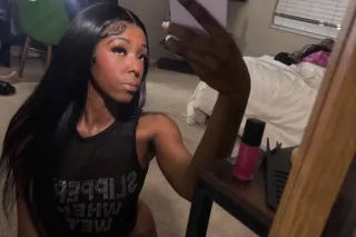 sexy chocolate petite hottie 🍫... - Image 2