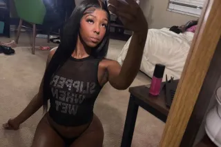 sexy chocolate petite hottie 🍫... - Image 3