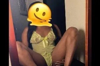 IM BACK🥳 INCALLS ONLY COME SEE ME DADDY🫦💦YOUNG TIGHT CREAMY PUSSY🤤 - Image 1