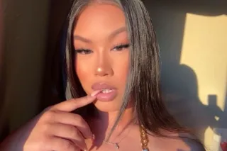 Real Pictures 🤩 Ur Favorite Fa... - Image 1