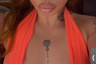 AVAILABLE NOW💦Join KARI 👅on he... - Image 3