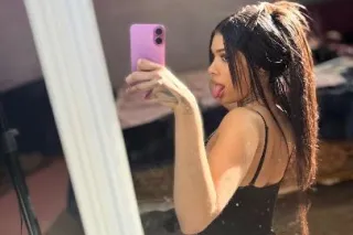 nice🍑nice🍒nice😻wet pussy💦 slim patite thick latina - Image 9