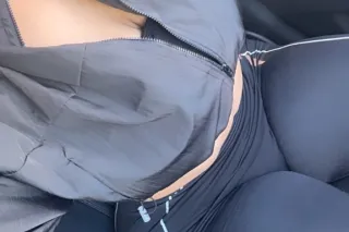 New girl in lake forest - 24 - Image 2