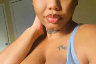 incall quick visit only - 25 - Image 1