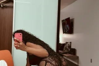 🫶🎀👅💋THEⓑⓐⓓⓓⓔⓢⓣ🎀 ✅✅💦SMOOTH SKIN... - Image 1