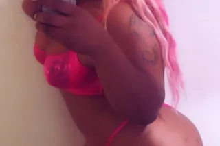 2:00 pm ill be here a few more days ..black and hawaiian nalgona - Image 2