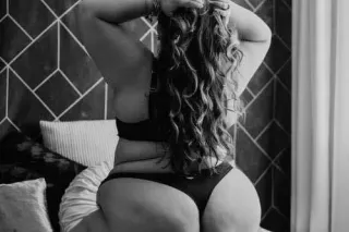 Back to Full Service. $85Hh. Available after 7. - Image 6