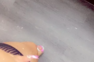 😍PRETTY 😩YOUNG💋THANG 😻 ‼WET RE... - Image 1