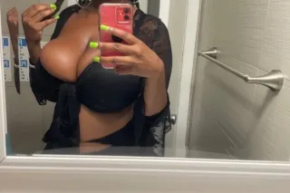 smell it fuck it suck it 😽🤭😛 c... - Image 1