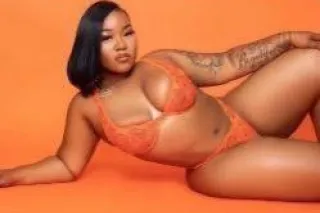 YOUR FAVORITE COMPANION 🍷💕 * NEW NUMBER - Image 5