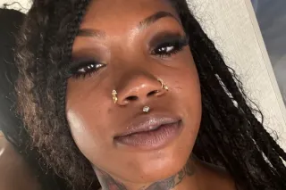 come see your sexy wet petite ... - Image 3